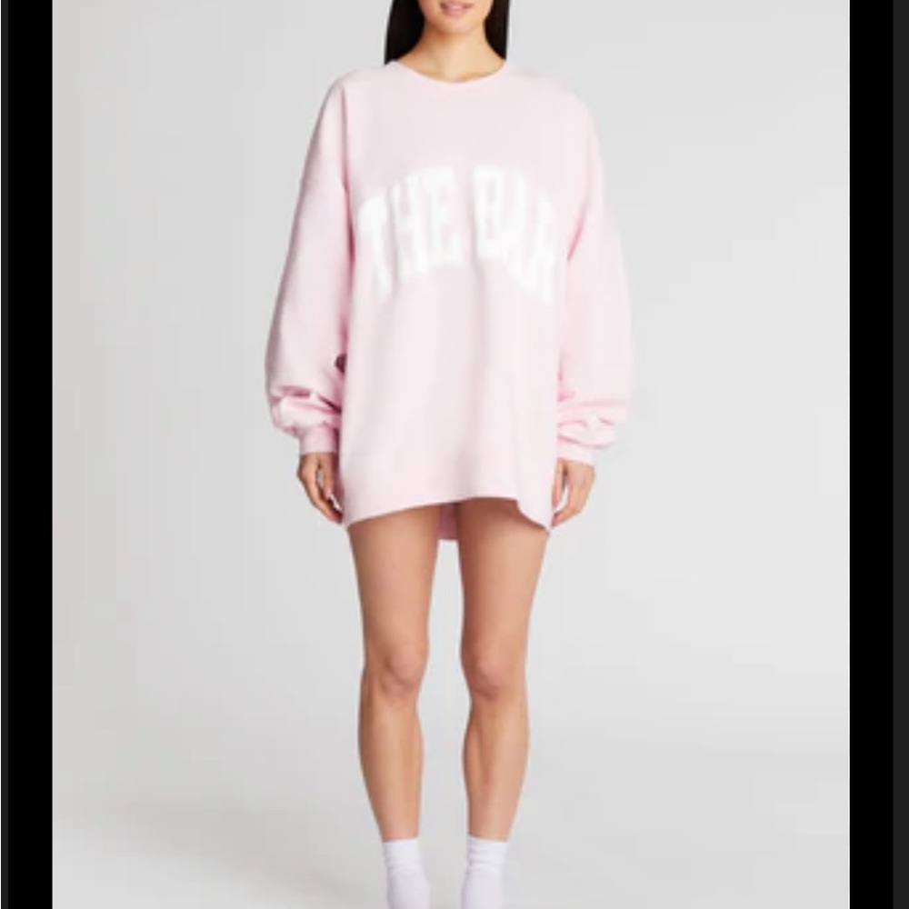 THE BAR VARSITY SWEATSHIRT - BLUSH
